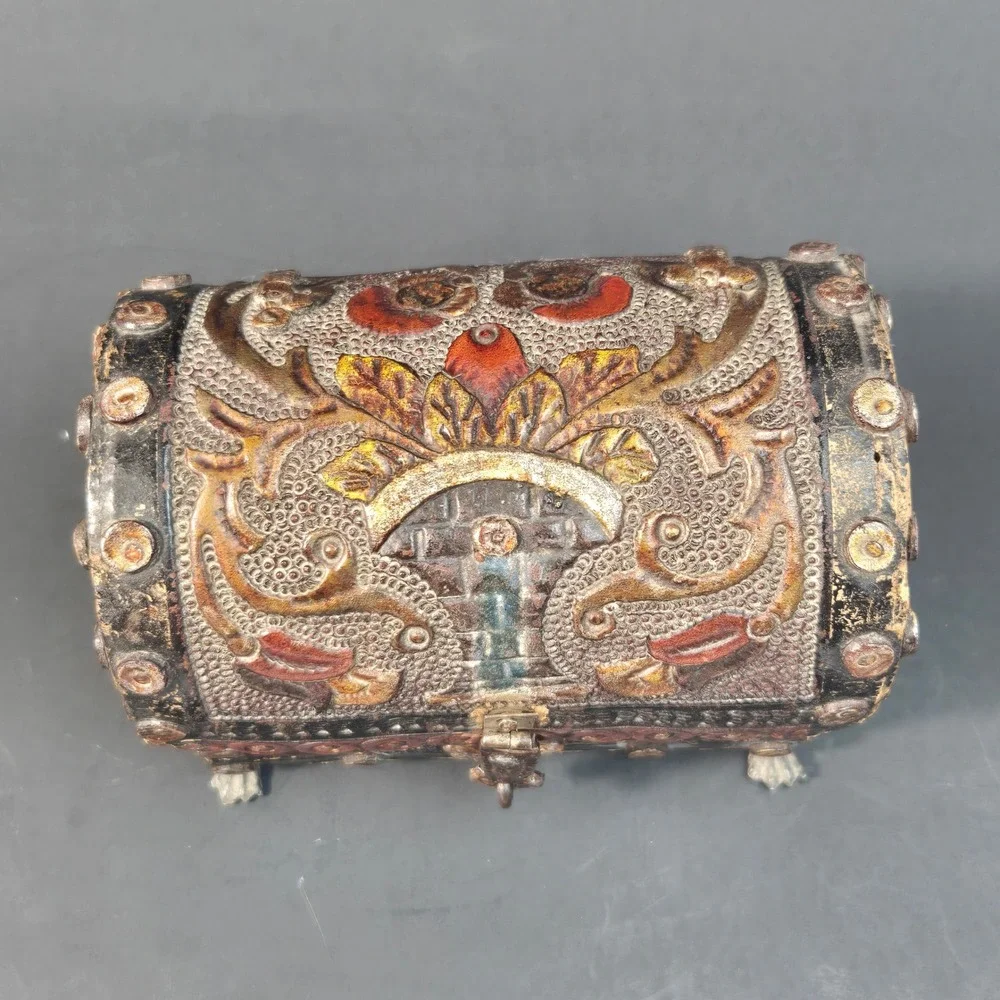 Antique Peruvian Tooled Leather Dome Chest Vintage Trinket Box Claw Feet 5